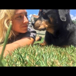 Meet your Posher, Liana